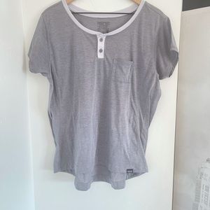 Patagonia Women's Shirt Size XL Pocket Button Lightweight Short Sleeve Hiking